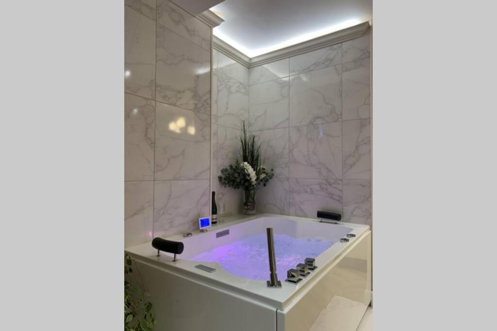 V' Appart Spa Troyes Ngoại thất bức ảnh