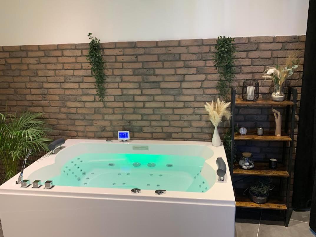 V' Appart Spa Troyes Ngoại thất bức ảnh